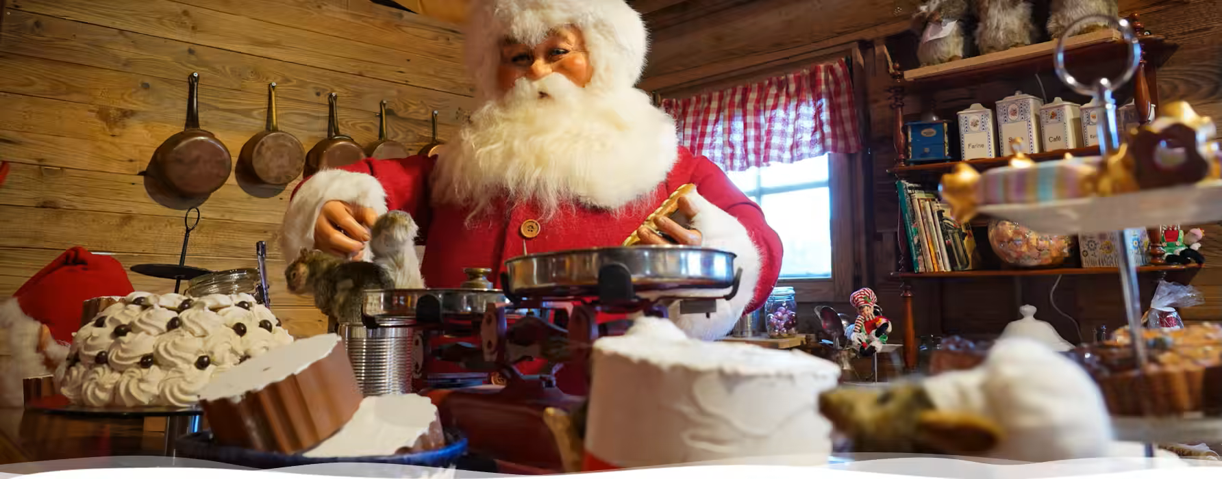 Maison du Père Noël au Village de Noël du Barcarès